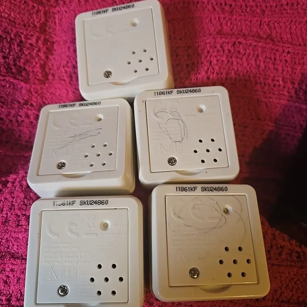 SCRABBLE FLASH Handheld Game NEEDS BATTERIES